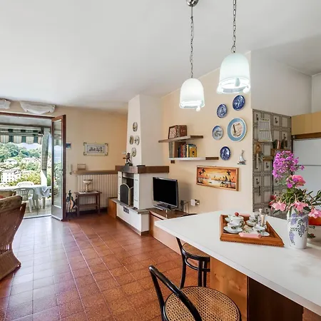Casa Virginia Hébergement de vacances Laveno-Mombello