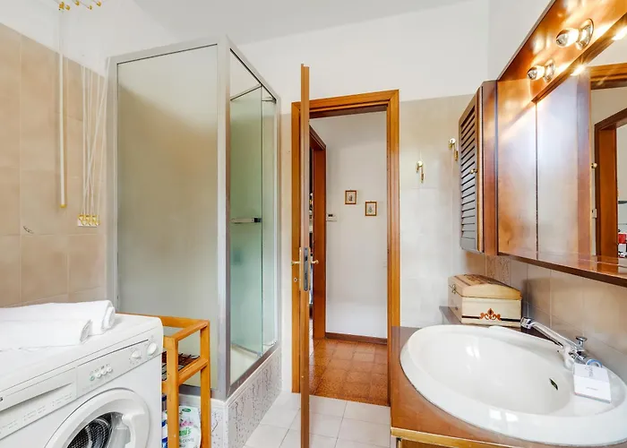 Casa Virginia * 라베노-몸벨로