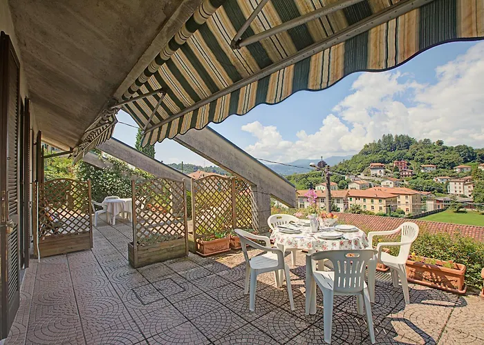 Dom wakacyjny Casa Virginia Laveno-Mombello