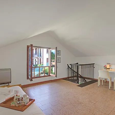 Casa Virginia Лавено-Момбелло